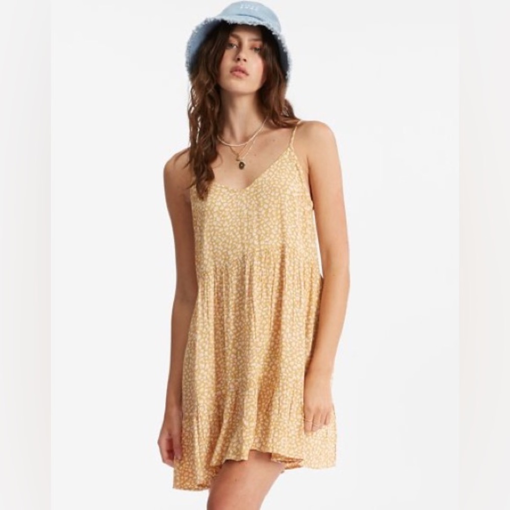 NWOT Billabong You Got It Tiered Mini Dress